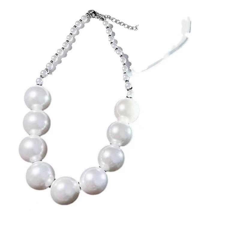 Female High-end Niche Exaggerated Necklace
