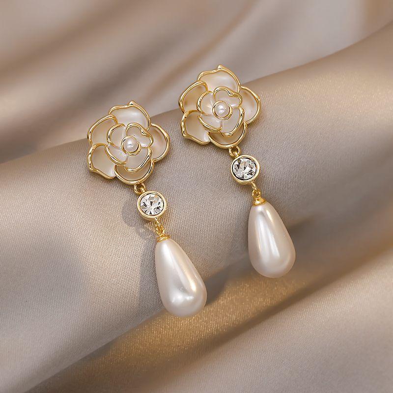 Temperament Water Drop Pearl Earrings Women 925 Silver Needle Flower