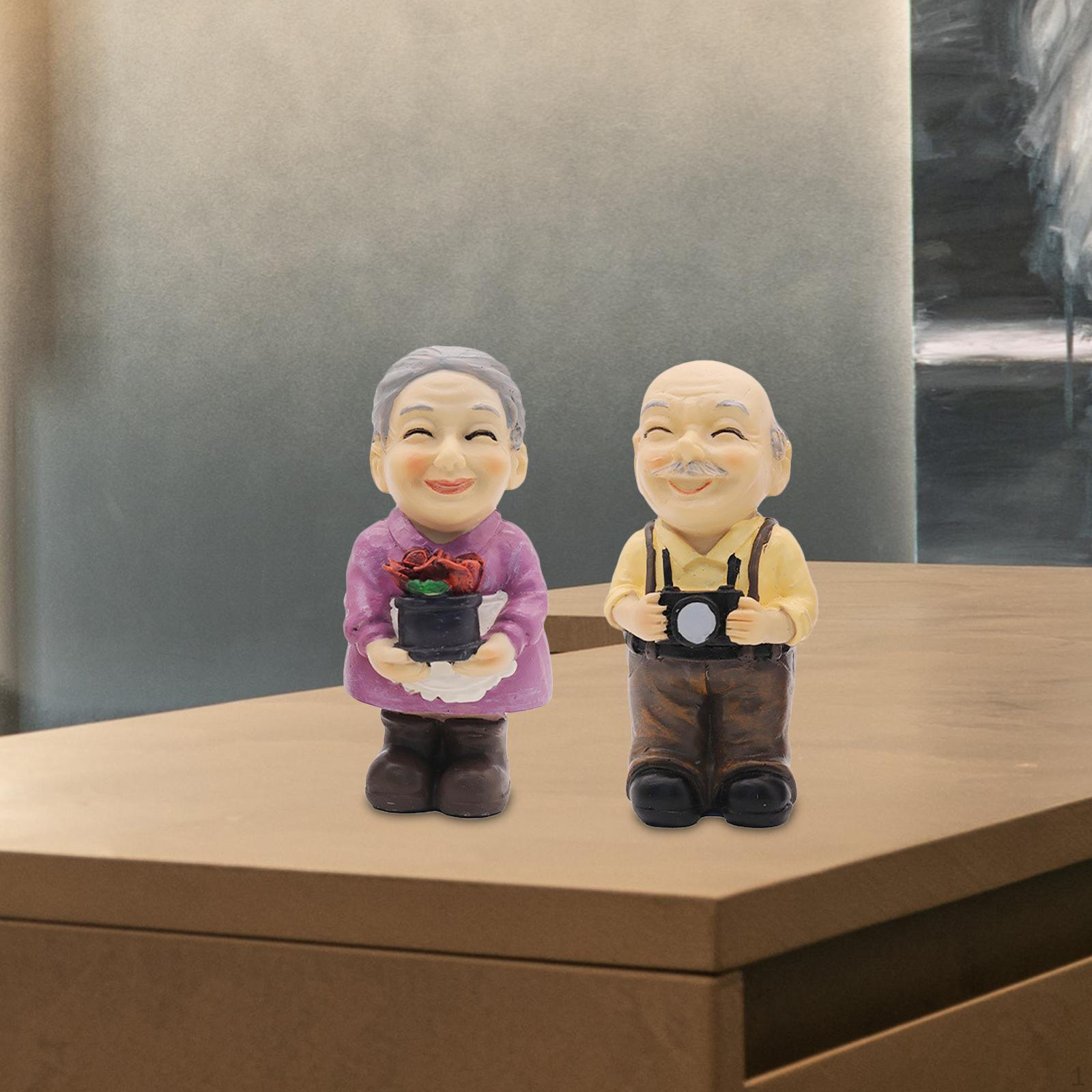 

2 Pieces Elderly Couple Figurines Art Craft Ornament Decorative Miniature Figurine for Cabinet Style D