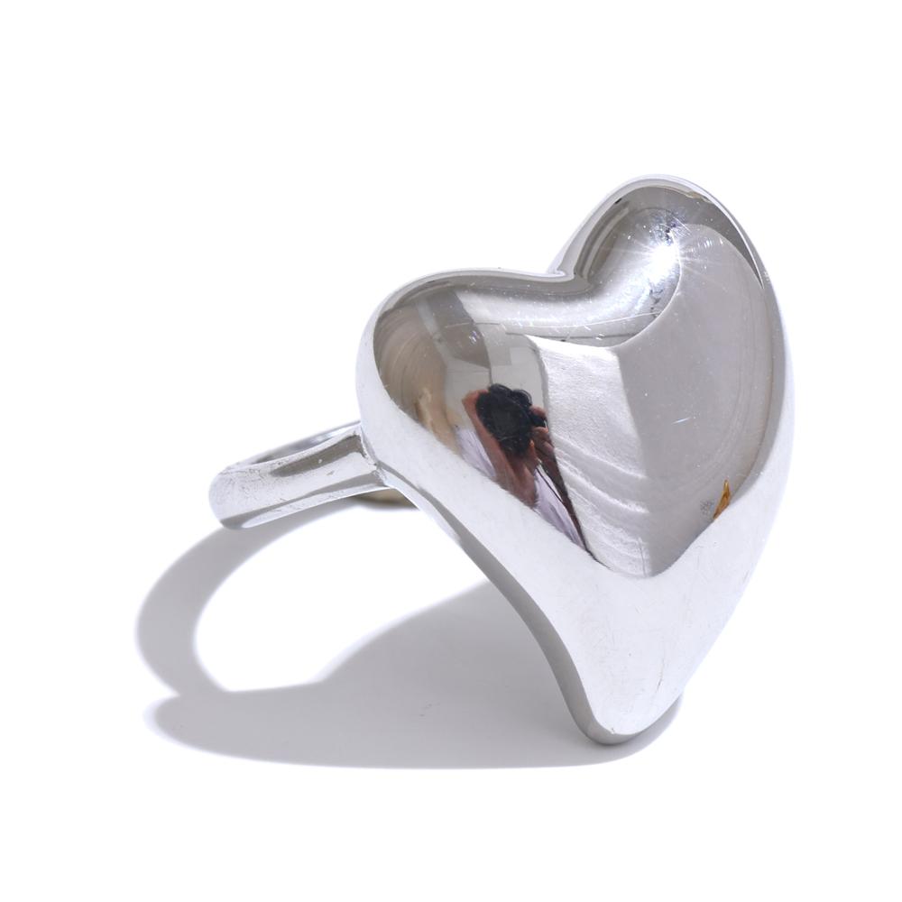 

Yhpup 6789# PVD Plated Handmade Polished Smooth Fashion Classic Heart High Quality Finger Ring Gift for Women Exquisite Jewelry 9