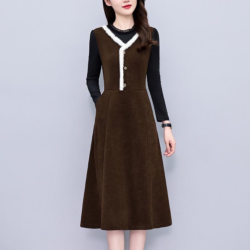 2026 Autumn/Winter Elegant Hepburn Style Slimming Patchwork Mid-Length Dress