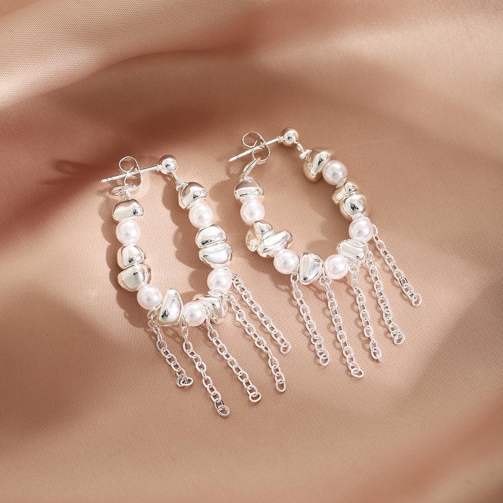 French High-End Pearl Earrings, Light Luxury Design Broken Silver Earrings, Cold Style Long Fringed Stud Earrings