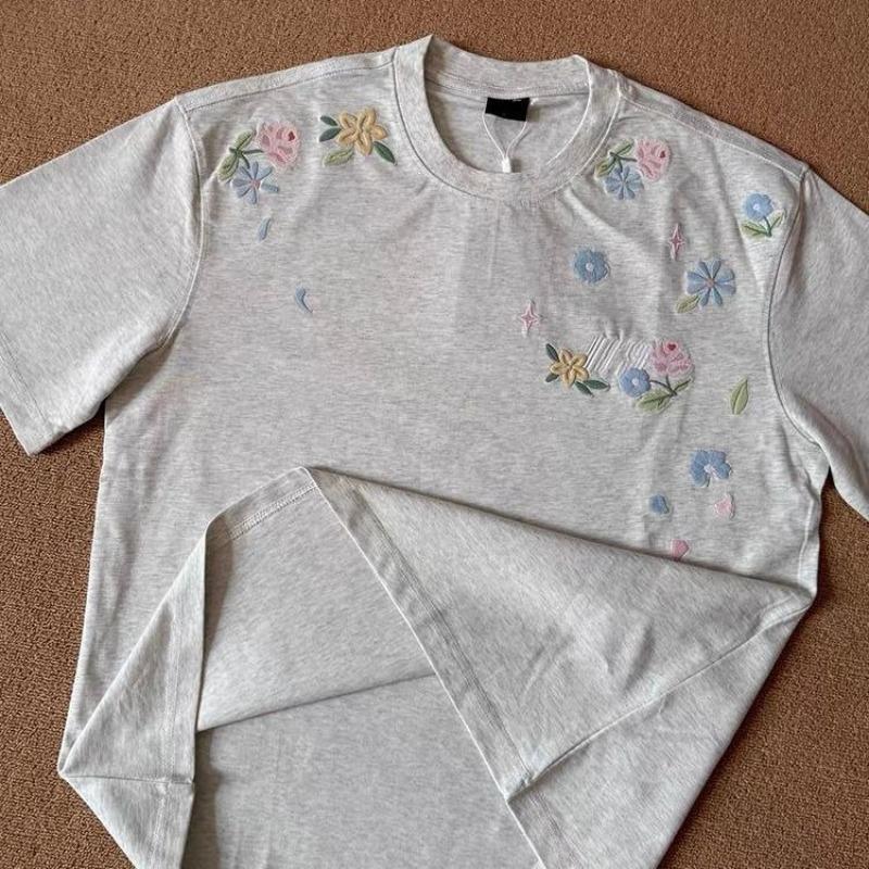 Embroidery Style Women's T-shirt Round Neck Loose Floral Pattern Ladies T-shirts Casual Comfortable Famale Short Sleeved Top