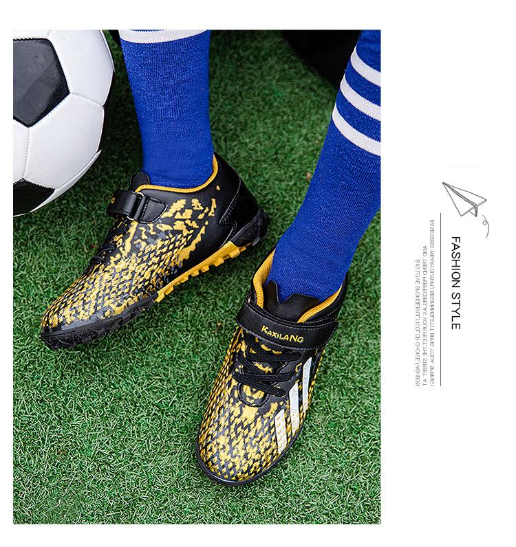 Student White and Black Football Shoes Factory Custom Original Design OEM Custom Fashion Soccer Football Sports Shoes