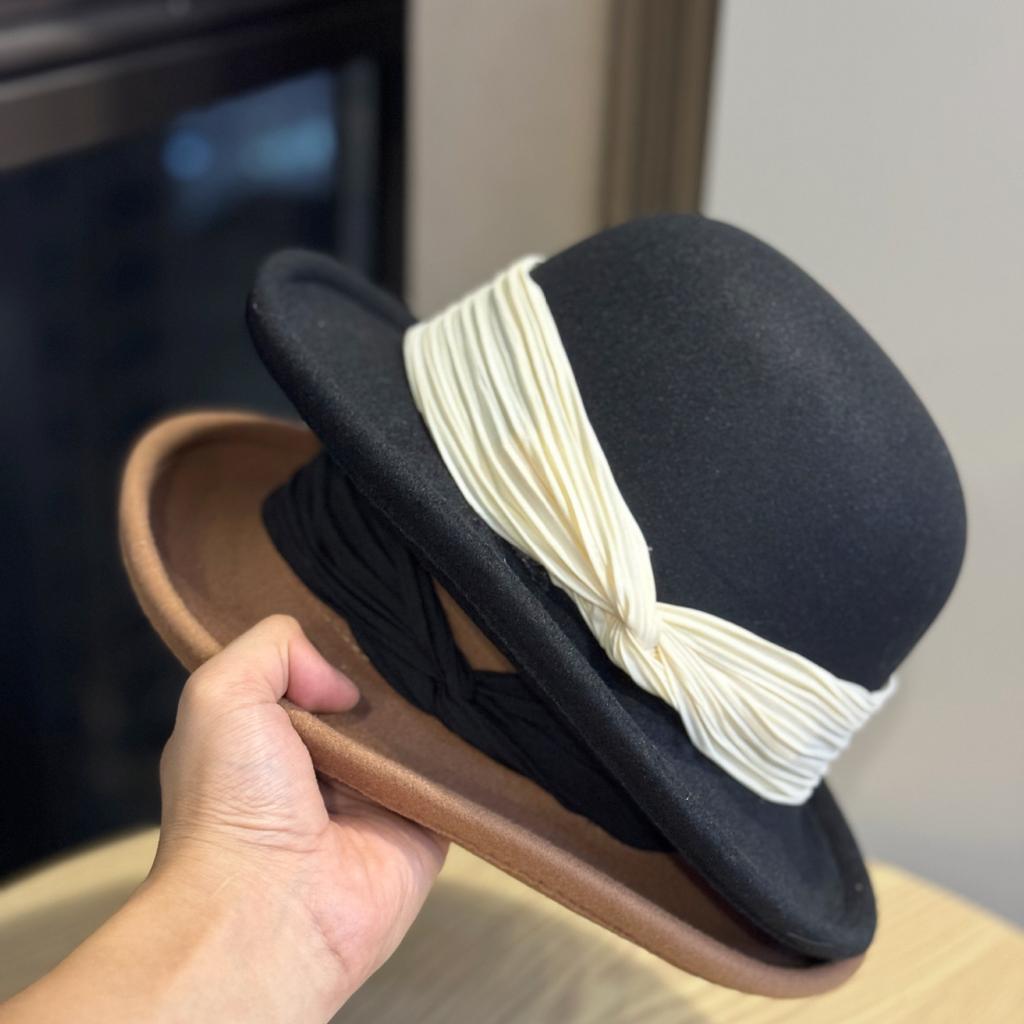 French Face showing Small Wool Felt Curled Fisherman Hat for Women in Spring Autumn and Winter Fashion British Retro Basin Hat Trendy