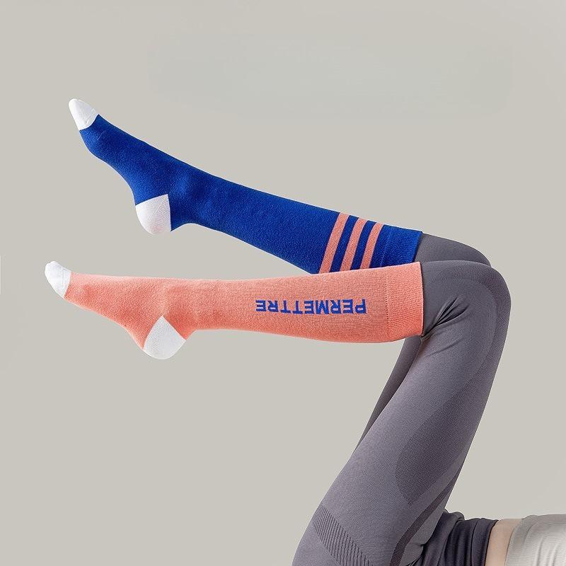 Chaussettes de Yoga Longues Version AB Chaussettes pour Mollet Canard Mandarin Chaussettes Hautes pour Femmes Fitness Running Mollet Chaussettes de Danse