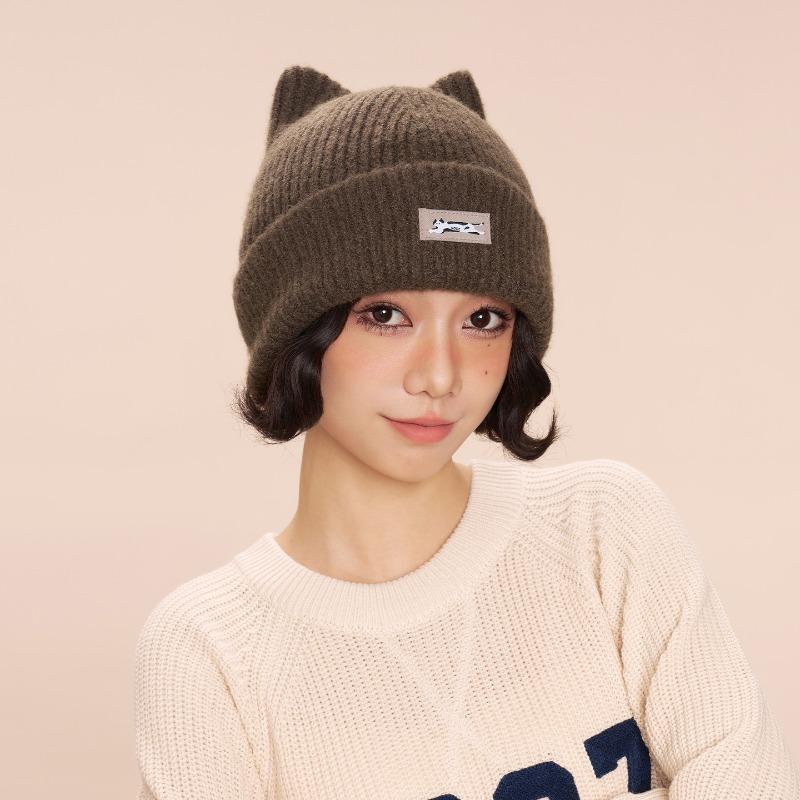 New cute cat ear wool hat women's autumn and winter warm versatile face small sticker knitted ear hat