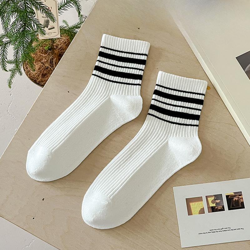 Female Spring and Autumn Simple All Kinds of Striped Preppy Style Boneless Seam Head In The Tube Cotton Socks