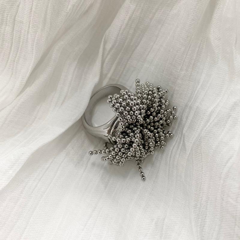 

Преувеличенная индивидуальность Водопад бахрома кольцо Женский Нишевый Дизайн Sense Уникальный Изысканный Модный Элегантный Универсальный Кольцо Кольцо