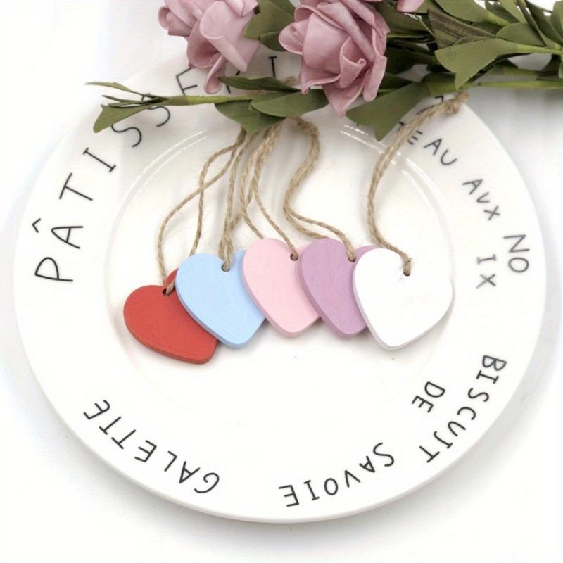 50 stk/pakke Trehjerteetiketter Hengende Håndverk DIY Treetiketter Hengende Etiketter Trehjerte Scrapbooking Håndverk Bryllupsfest Hjemmedekorasjoner