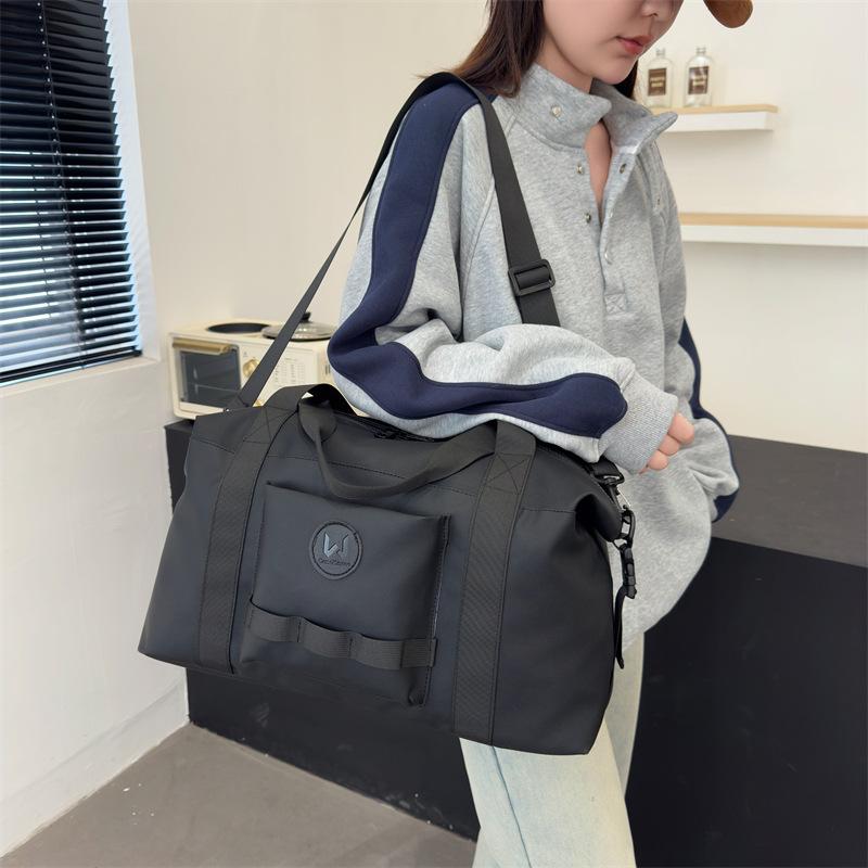 Short-distance portable travel bag, women's light and large-capacity business travel luggage bag, new Korean version of yoga sports fitness bag