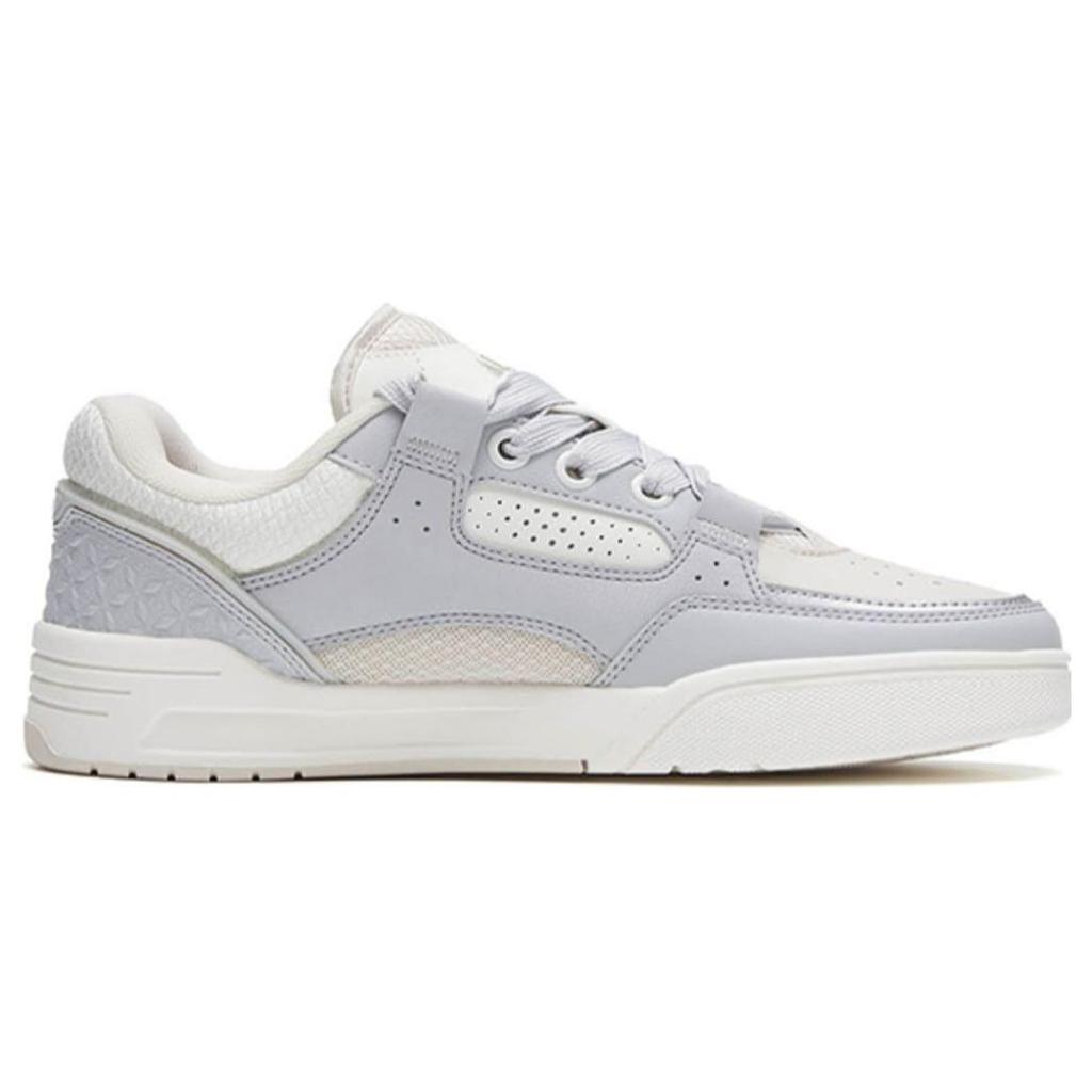 New Anta AOJIE Slip Resistant Cushioning Wear Resistant Low Top Skateboard Shoes Women's Gray White 122318040-1