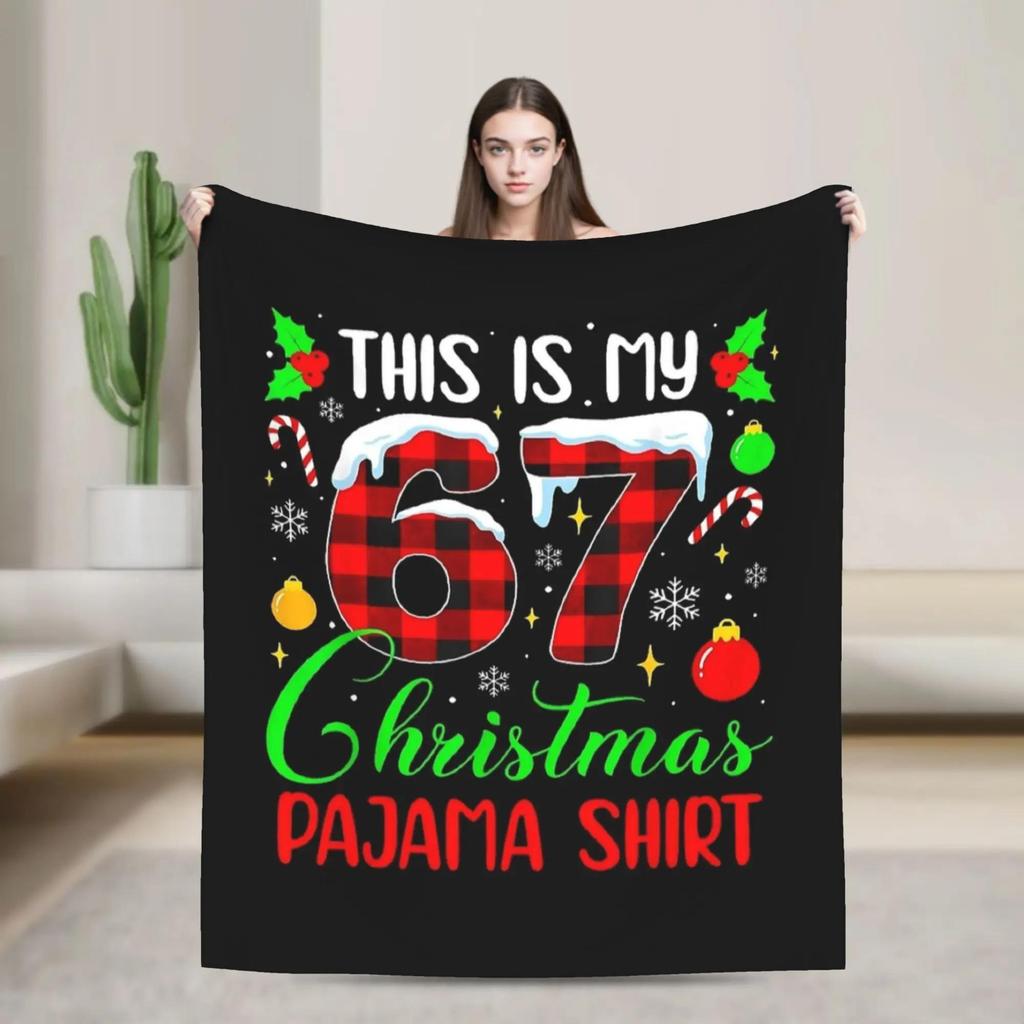 Vintage Christmas Tossed Pattern Dark Red Blanket Warm Soft Plush Throw for Kids Bedding Outdoor Bedspread Cover