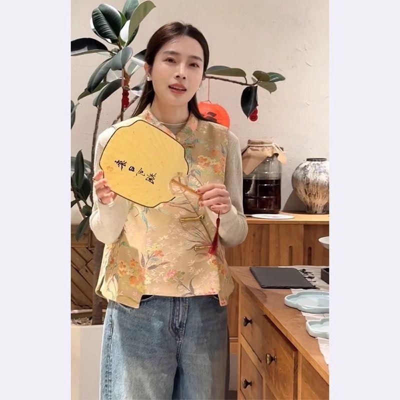 Temperament jacquard vest women's 2025 spring and autumn new luxury high-end stand-up collar buckle vest vest