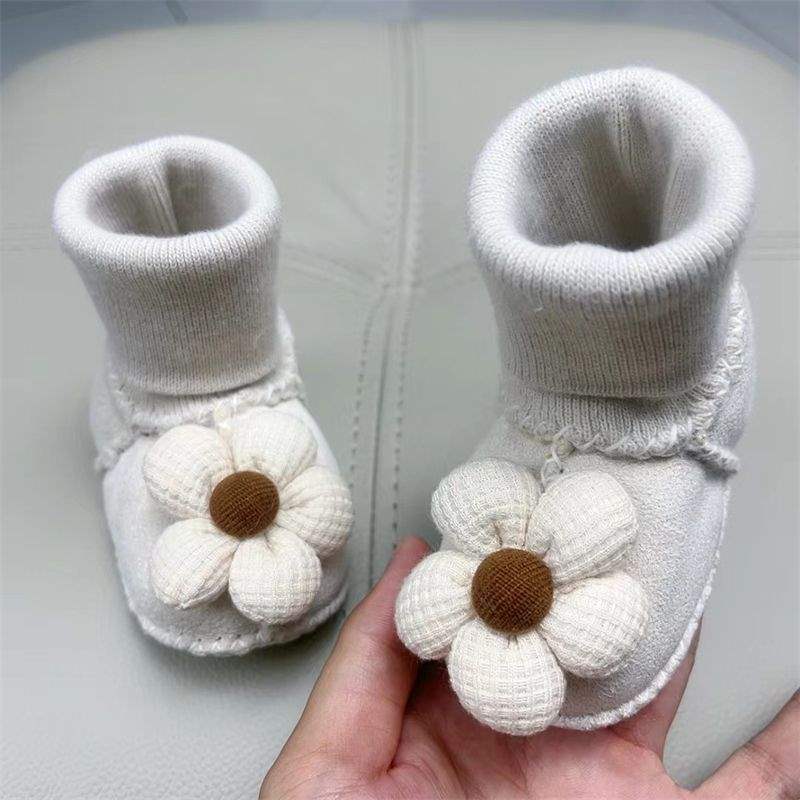 Winter Soft-soled Newborn Baby Cotton Shoes 0-6 Months Thickened Baby Anti-drop Socks Shoes Keep Warm and Do Not Lose Fluff Shoes