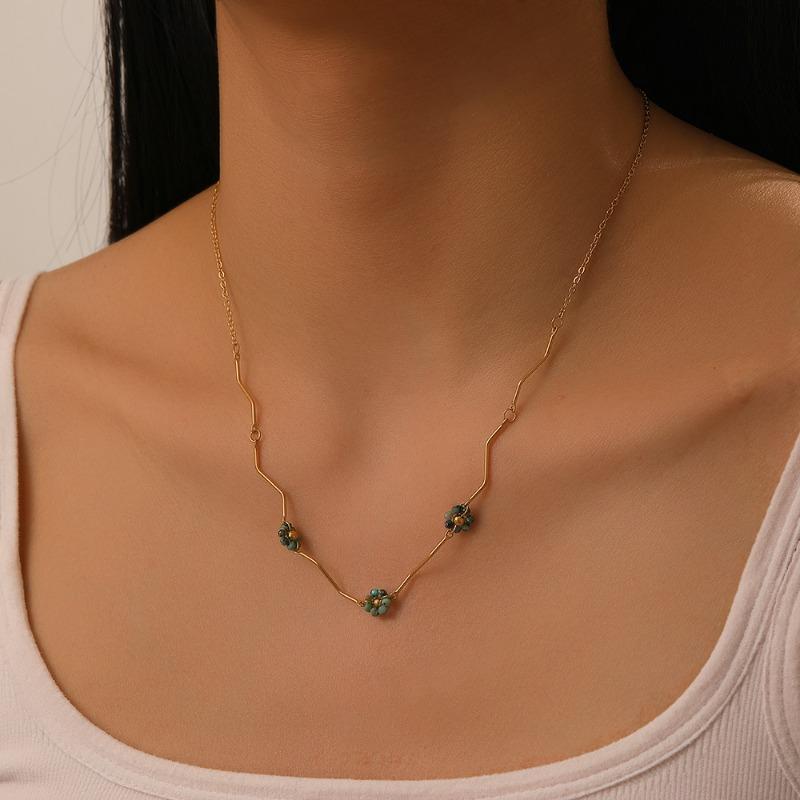 18K Goldplattierte Türkisblumen-Zickzack-Halskette, Boho Blaustein-Anhängerhalskette für Damen, Sommerschmuck