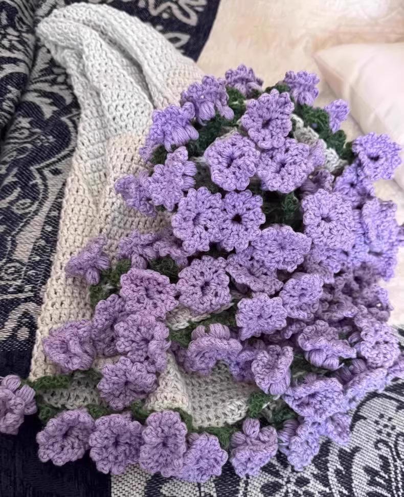 DIY Hand-Knitted Rose Bouquet Blanket Kit - Complete with Yarn and Tools for a Beautiful Flower-Themed Gift.