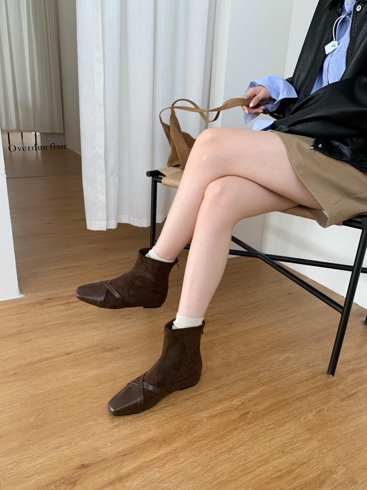 Korean version of square head suede splicing fashion boots women's autumn and winter new temperament inner height increase thin boots rear zipper sho