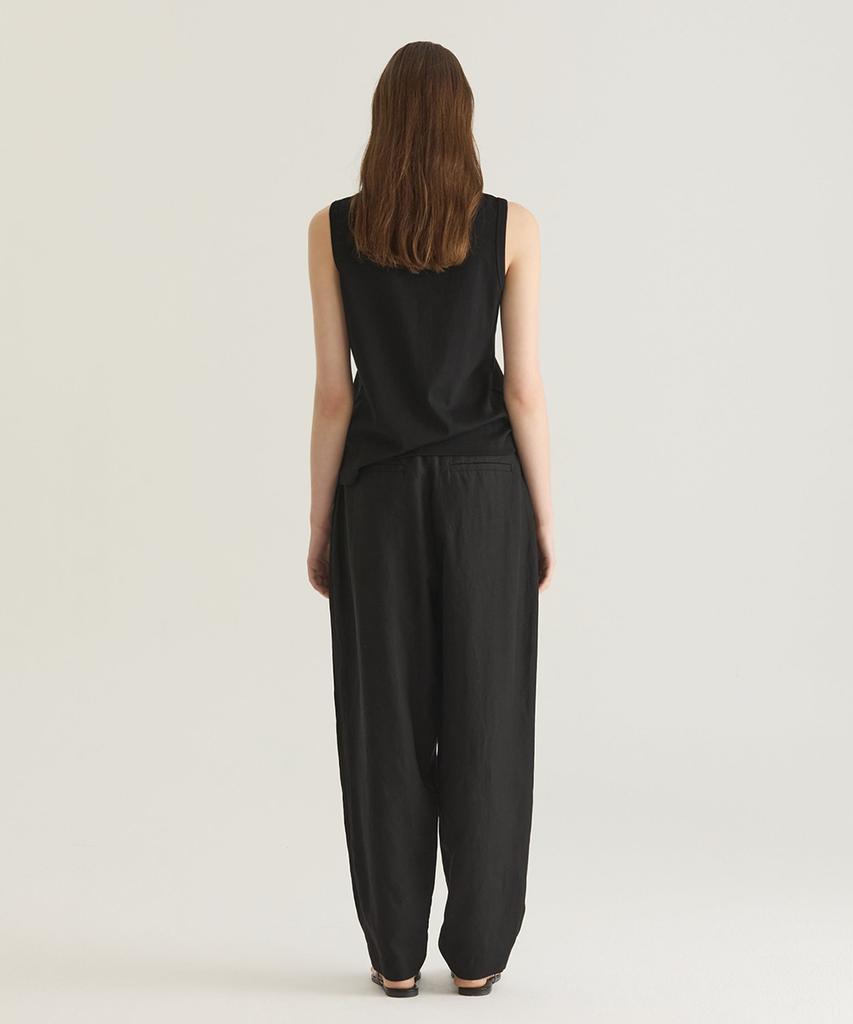 Oteumilkape Cotton Slim Sleeveless Top - Black