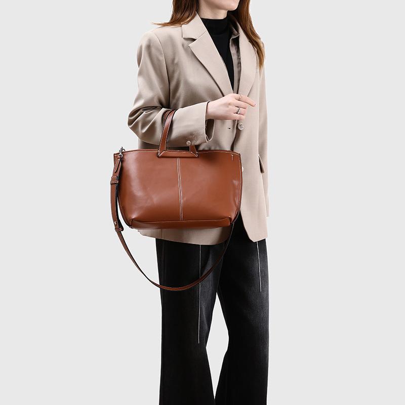Ladies' Summer New Niche High-end Handbag Fashionable Commuting Large Capacity Single Shoulder Crossbody Casual Tote Bag