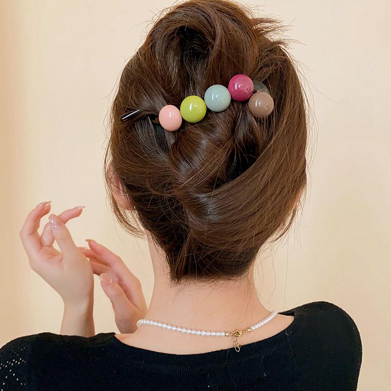New Twist Hair Clips Plastic Round Love Heart Beaded Hairpin for Women Long Hair Holder Barrette Twisted Women Hair Accessories