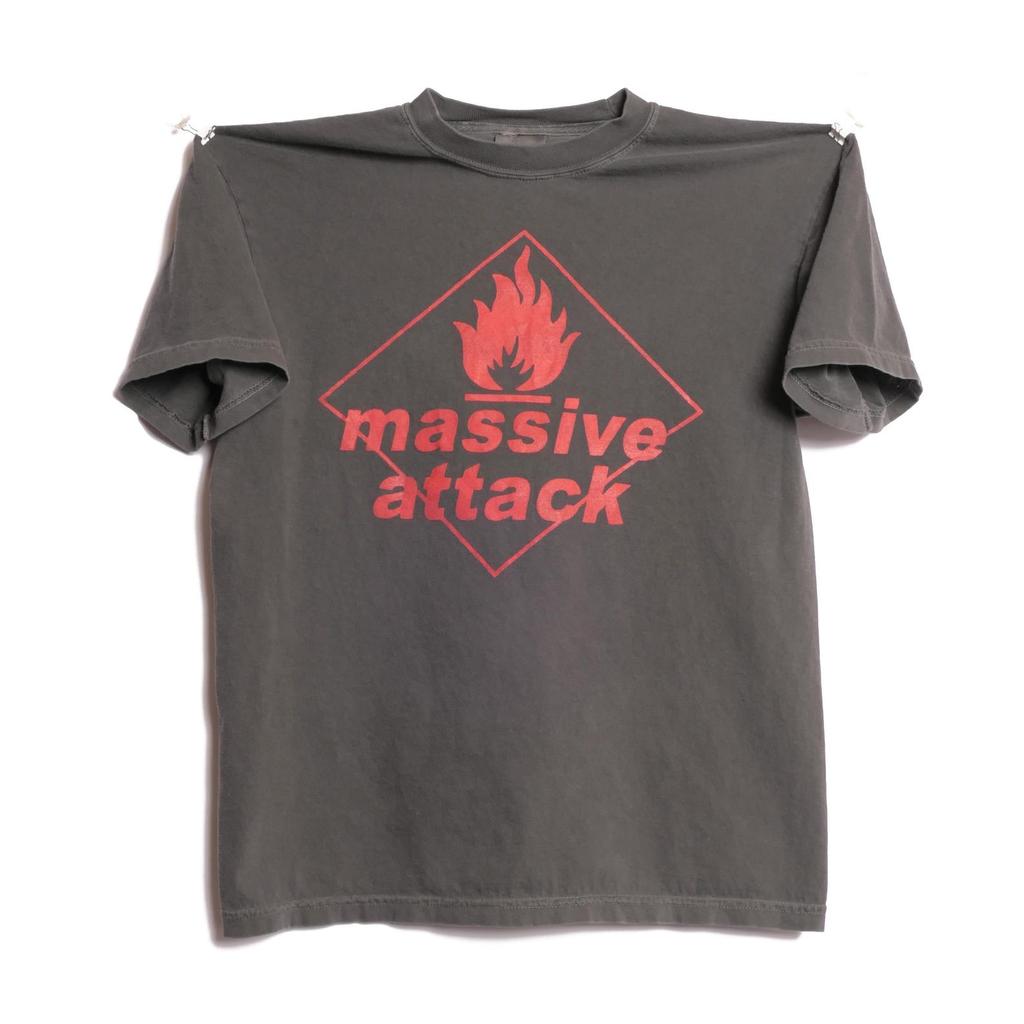 T-shirt de groupe Massive Attack Collective trip hop anglais Bristol Angleterre Tour Alternative Sympathy Inachevée Chemise Poids Lourd Très Décolorée - M