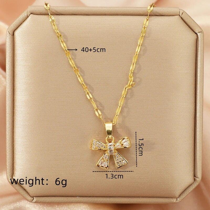 1pcs Gold Butterfly Series Copper Encrusted Zircon Pendant Titanium Steel Chain Simple And Elegant Necklace