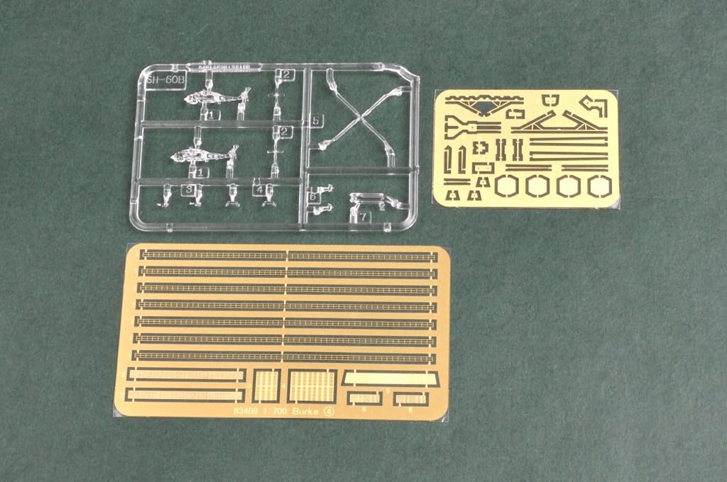 Hobby Boss 1/700 Submarine Series US Navy Destroyer Hopper DDG-70 Plastic Model