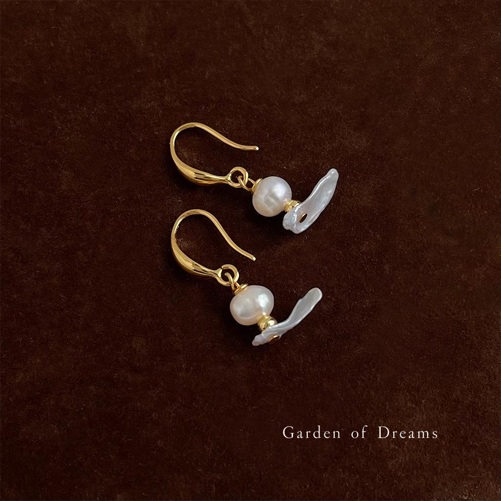 Elegant Baroque Pearl Earrings: French Light Luxury with Chinese Retro Style