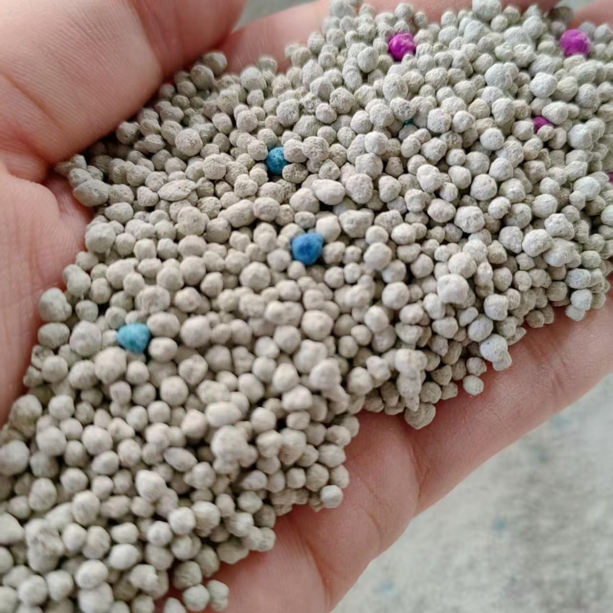 

Бентонітовий комкующийся котячий туалет Спеціальний, 10 кг (20 фунтів)