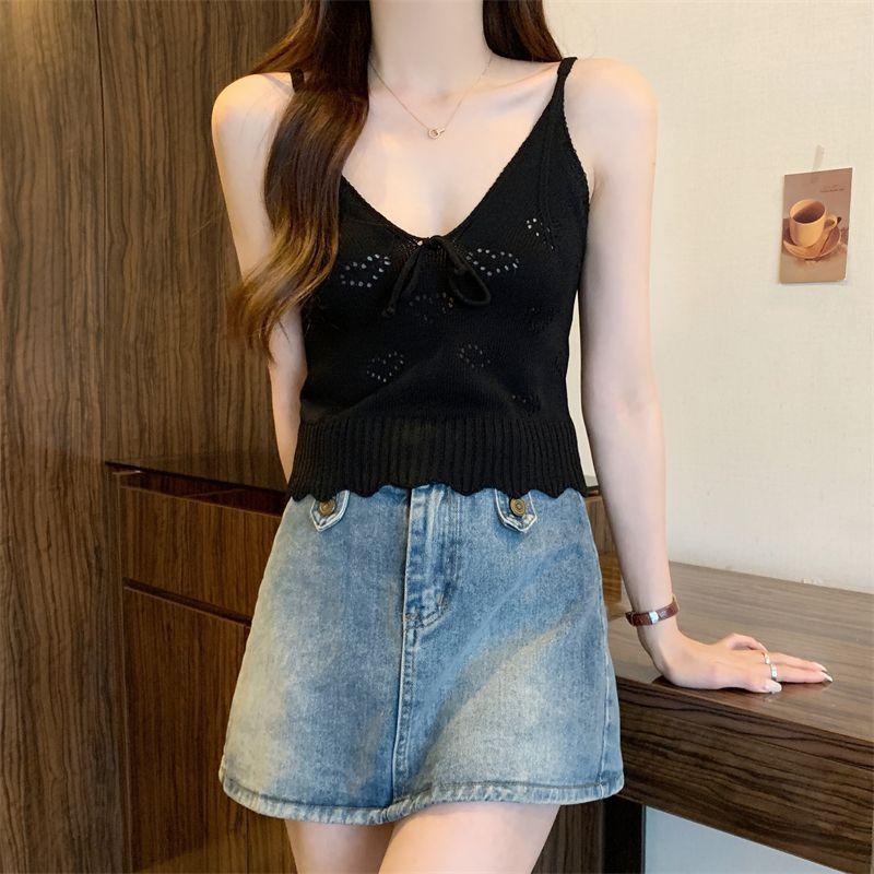 Knitted Camisole Vest for Women In Summer Sleeveless Sexy Short Style Inner Top Base Shirt