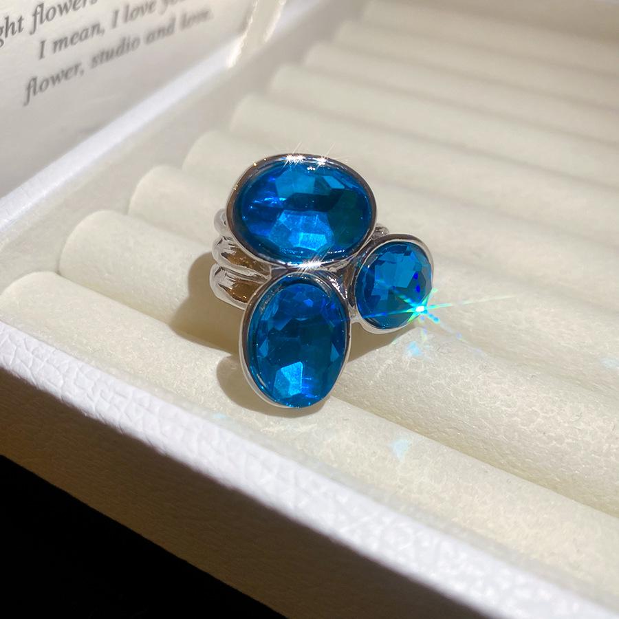 European & American Retro Triangle Open Index Finger Ring for Women