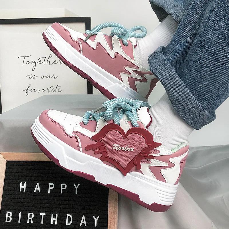 Classic Luxury Men's and Women's Fashion Trend Casual Skateboarding Shoes Couple Same Outdoor Running and Sports Shoes sneakers
