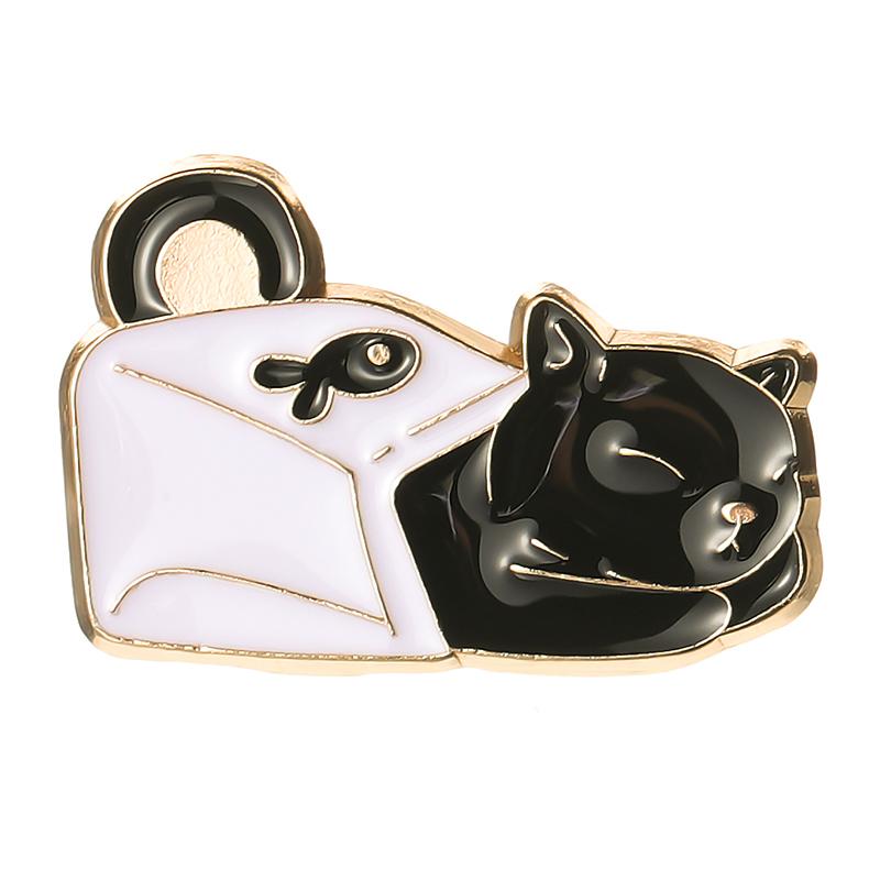Feed Myself Enamel Pins Cute Black White Cats Dried Fish Bag Brooches Lapel Badge Cartoon Animal Jewelry Gift for Kids Friends