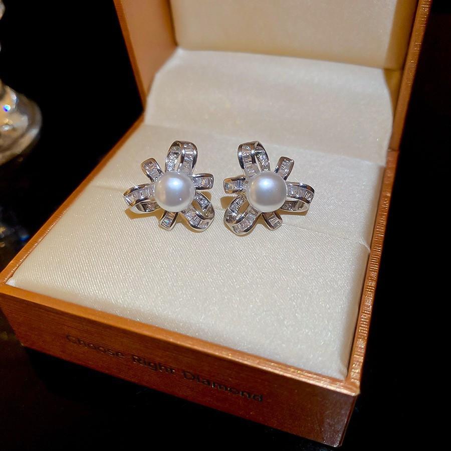 Zircon Geometric Pearl Stud Earrings Autumn and Winter Retro Elegant Earrings Temperament Earrings Women