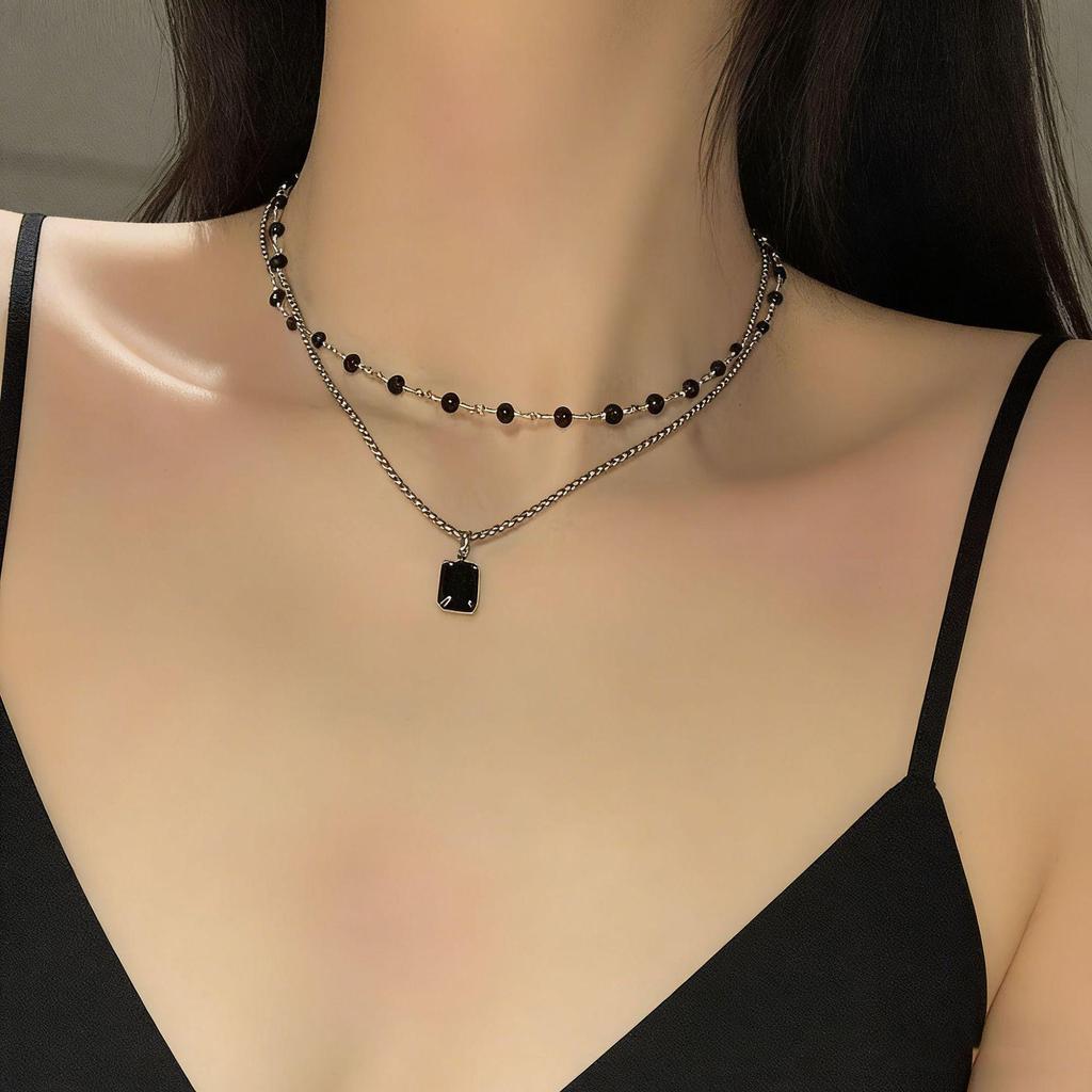 2026 Trendy Black Agate Double-Layer Beaded Necklace Collarbone Chain