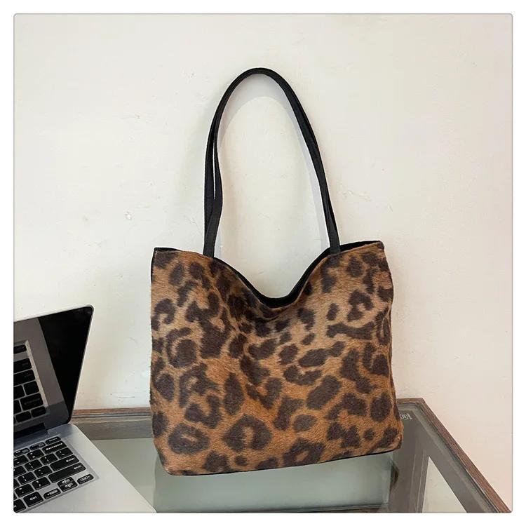 Fashionable Retro Women Tote Bags Versatile Leopard Print Crossbody Bag for Women Purse and Handbags Shopping Bags
