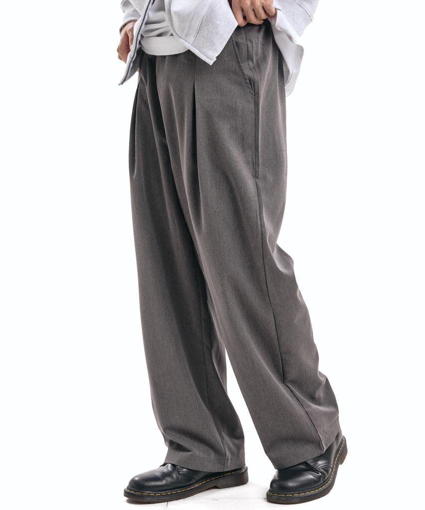 Descheuis One-Pleat Wide Fit Slacks_Charcoal