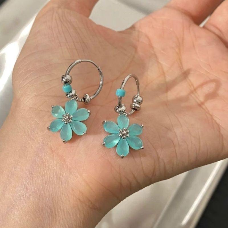 Fashion Sweet Mint Green Colored Flower Hoop Earrings For Women Personality Sweet Cool Daily Earrings Jewelry Party Gifts