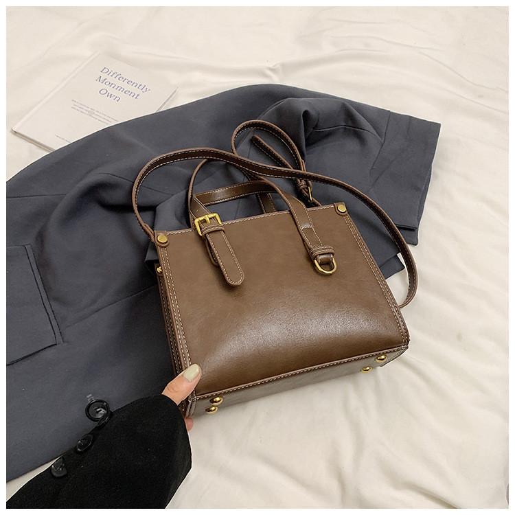 Chic Retro Handbag For Women Elegant Urban Style Versatile Shoulder Crossbody Bag