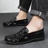 Fashion 2024 NEW Leather Men Casual Shoes Mens Loafers Moccasins Breathable Slip on Black Driving Shoes Crocodile pattern Doug shoes