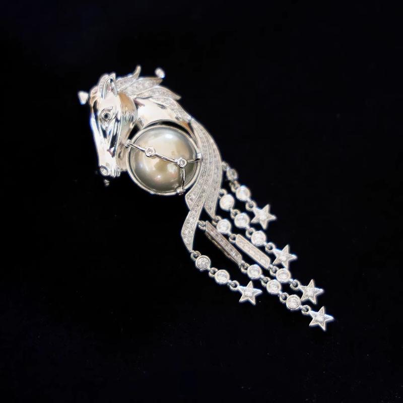 Spilla Retro Testa di Cavallo Meteora Spilla Versatile Cavallo dello Zodiaco Pin Per Donne Temperamento Completo Risvolto Corsage Accessori Abbigliamento
