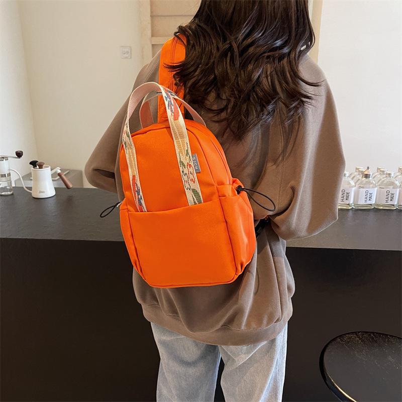 Japanese simple and versatile backpack women's 2025 new fashion and leisure shoulder backpack light travel student breast bag