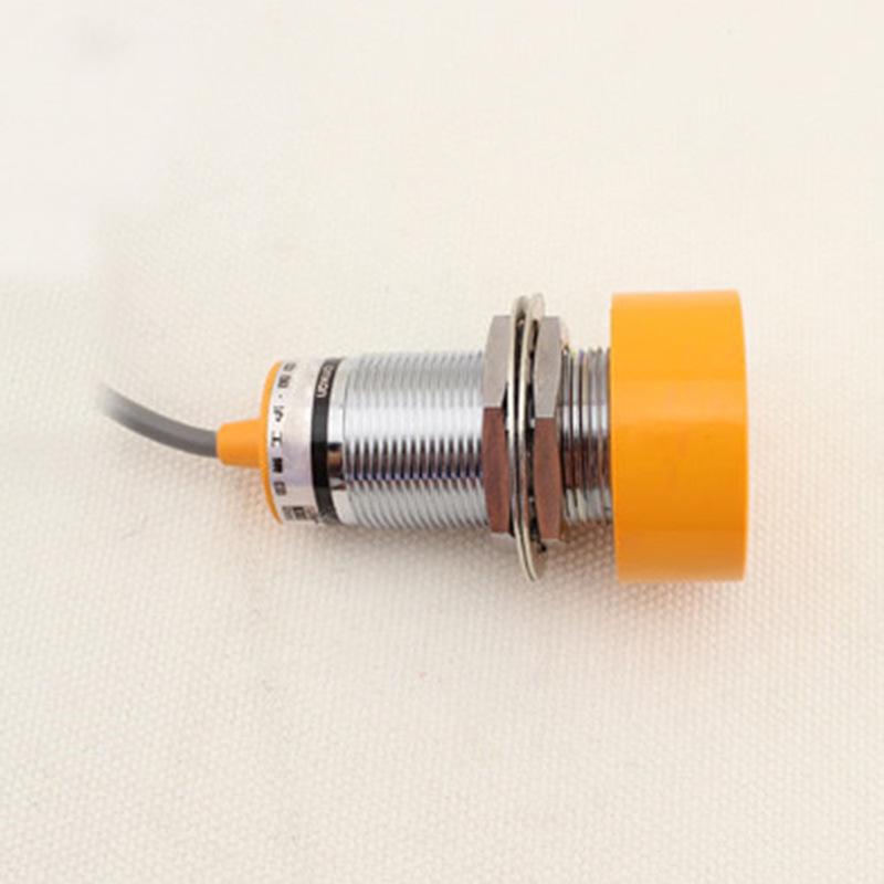 Proximity Switch LM39-3015 Inductive Sensor