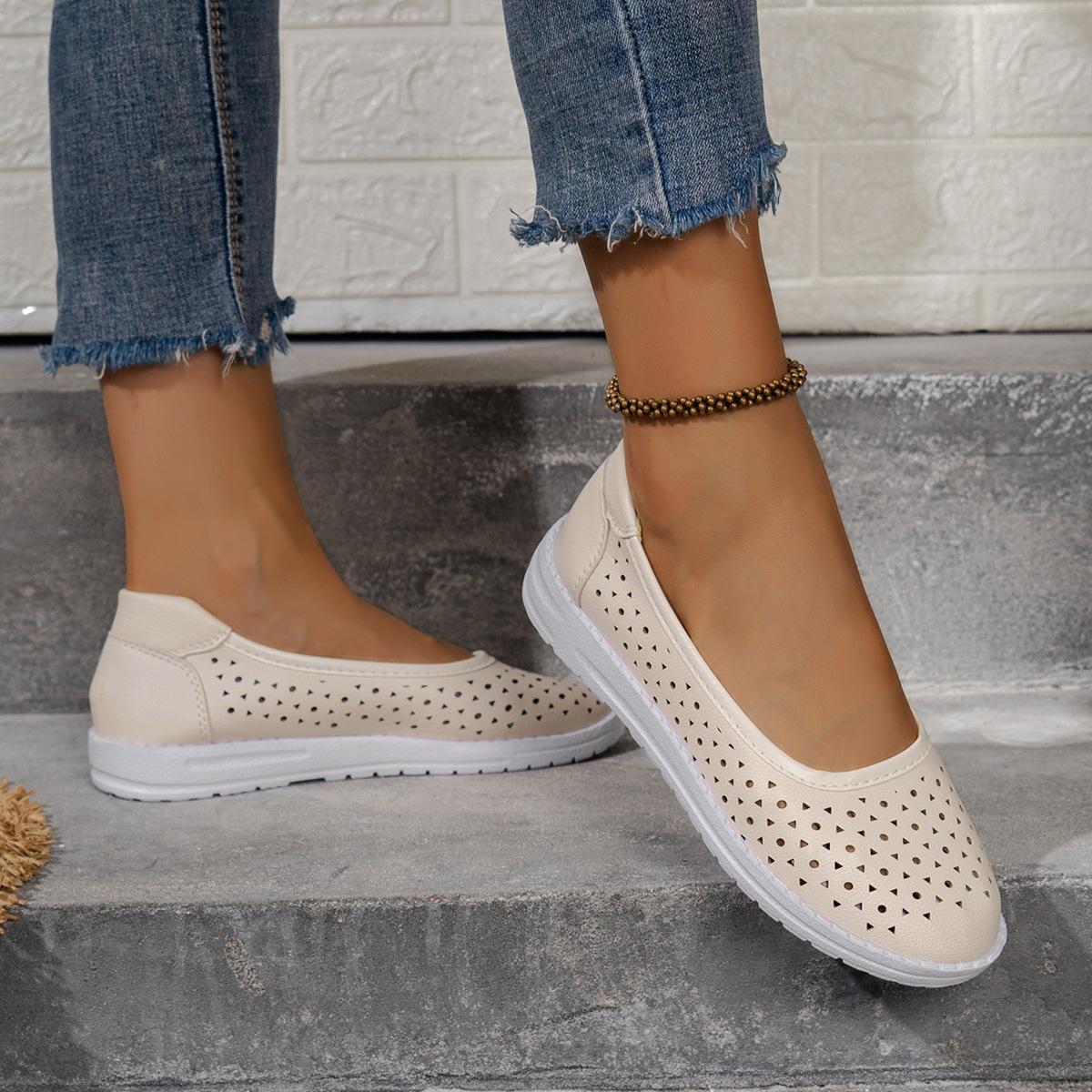 2024 Hollows Round Head Shallow Mouth Loafers Дышащие кроссовки Модные туфли на плоской подошве Большие размеры Обувь для женщин Tênis Feminino 44 35