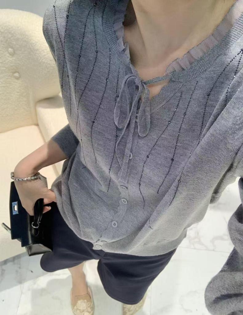 Popular Korean Retro Merino Wool Sweater: Trendy Long Sleeve Knit Top