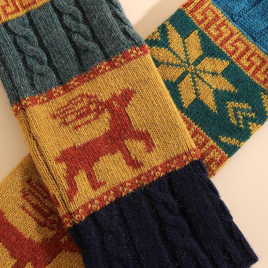 Reindeer Snowflake Knit Leg Warmers: Cozy Wool Knee Pads & Scrunch Socks for Autumn/Winter