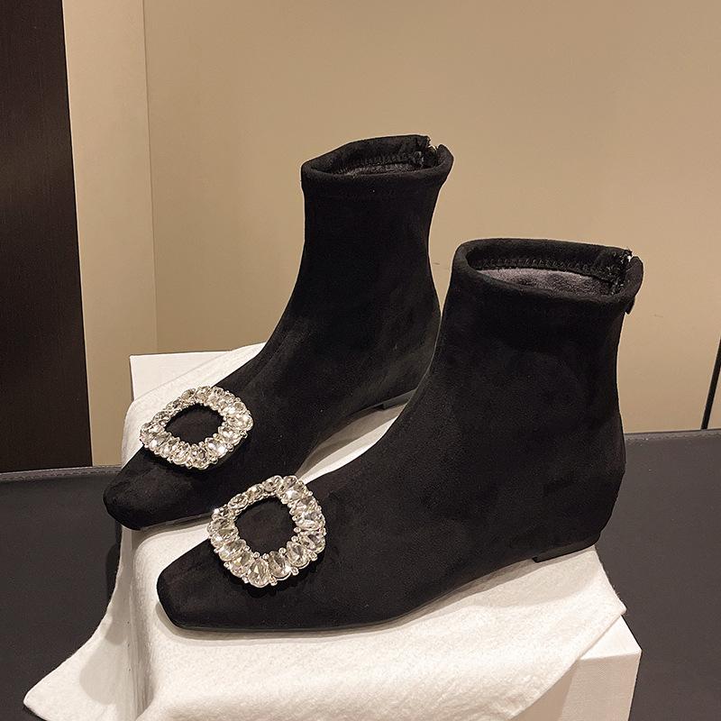 Francia kis rövid csizma női 2025 ősz és tél új négyzetes csat strasszkő elasztikus csizma alacsony vastag sarok négyzetes orr gyapjú vékony csizma