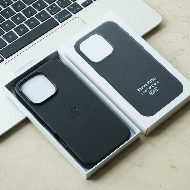 Genuine Leather iPhone 16 Case чёрный