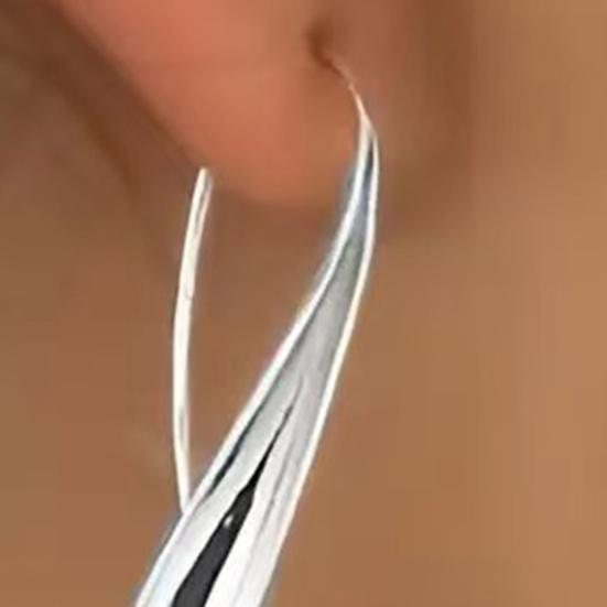 1 Pair Women Ear Hook Retro Geometric Alloy Smooth Polished Lightweight Hanging Earrings for Everyday Wear Parties And Special Events